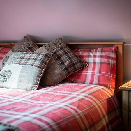 The Beeches Studio, Highlands Of Scotland Newtonmore Extérieur photo