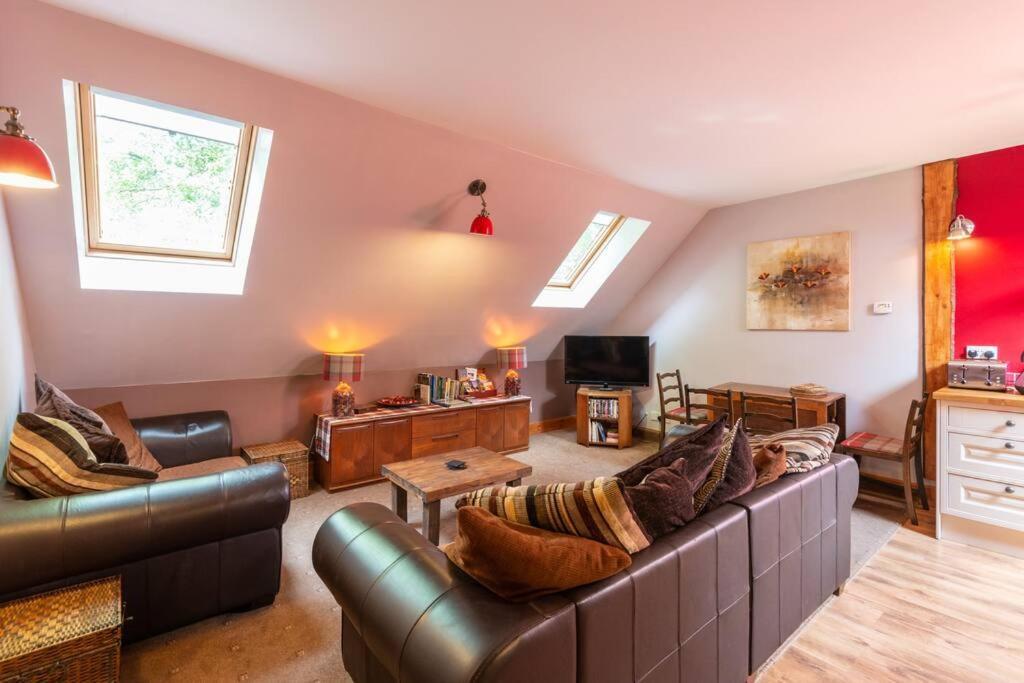 The Beeches Studio, Highlands Of Scotland Newtonmore Extérieur photo